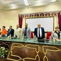 صورة من الألبوم