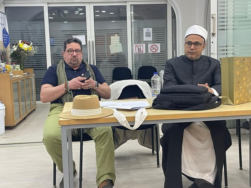 صورة من الألبوم