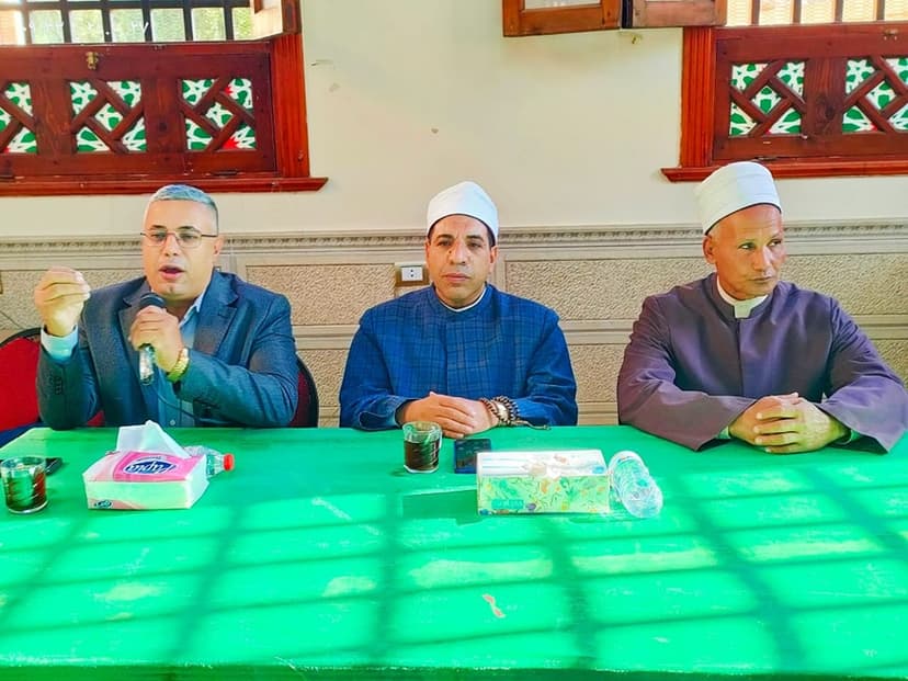 صورة من الألبوم